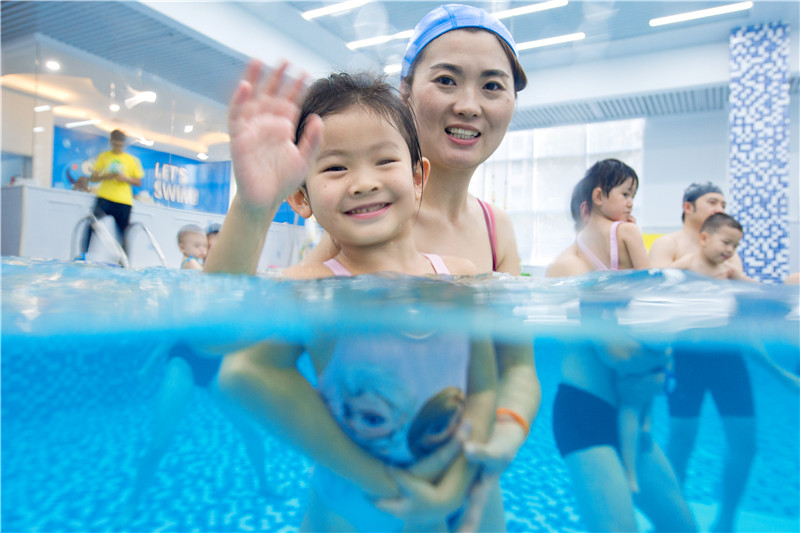 Aberry明星活动→水上家庭日要干啥？嗨呗！>